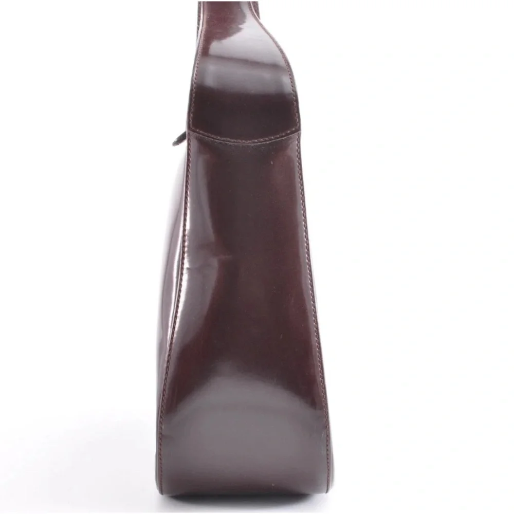 Gucci Iconic Monogrammed Brown Leather Bag - Picture 5 of 9